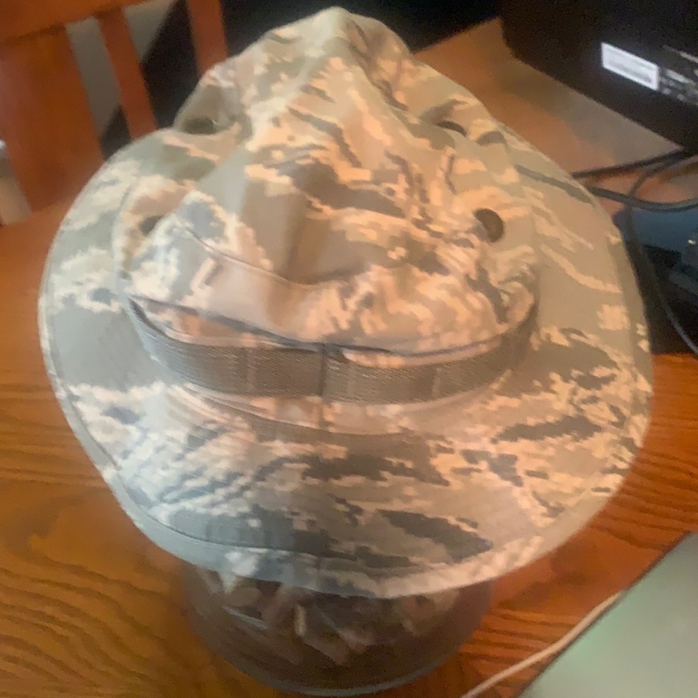 Camo bucket hat